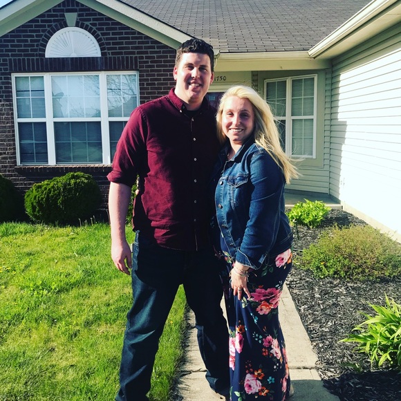 Meet your Posher, Dakota - Picture 3 of 8